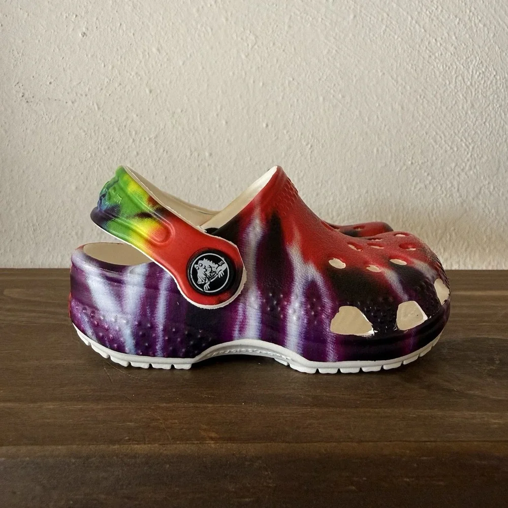 Crocs Classic Tie Dye Clogs Toddler Size‎ C2/3 Multi Color Rainbow Slip On Shoes